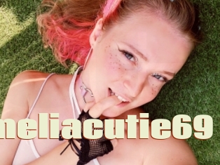 Ameliacutie69