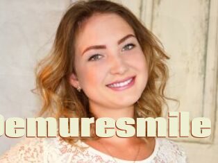 Demuresmile