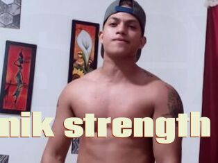 Dominik_strength