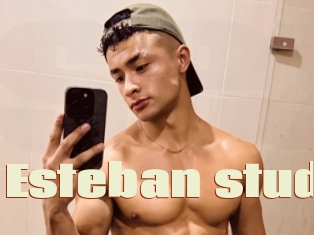 Esteban_stud