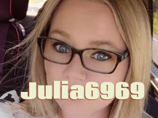 Julia6969