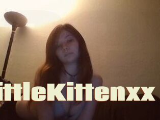 LittleKittenxx
