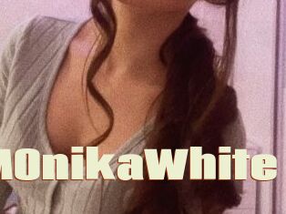 M0nikaWhite