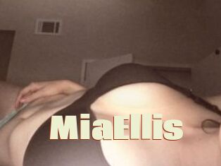 Mia_Ellis