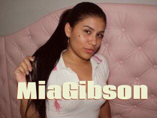 Mia_Gibson