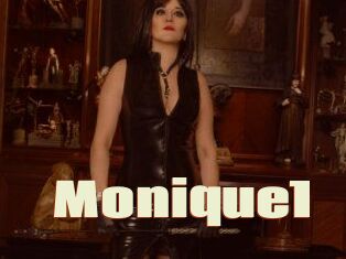 Monique1