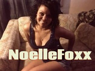 Noelle_Foxx