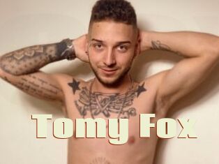 Tomy_Fox